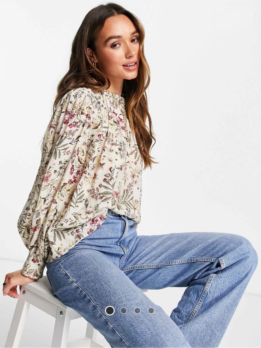 New w/ Tags Mango Tie Neck Blouse in Floral size 6